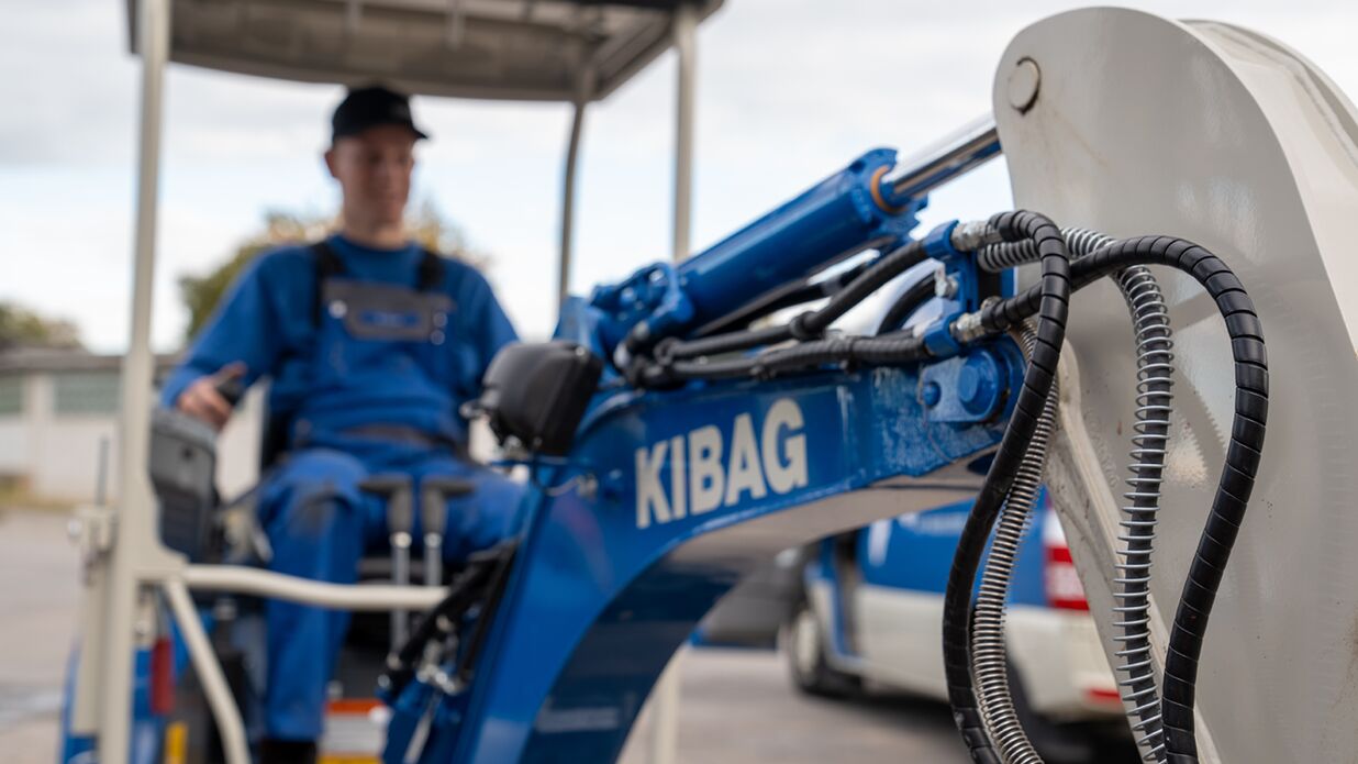 KIBAG Baumaschinenmechaniker Bagger Lehrstelle