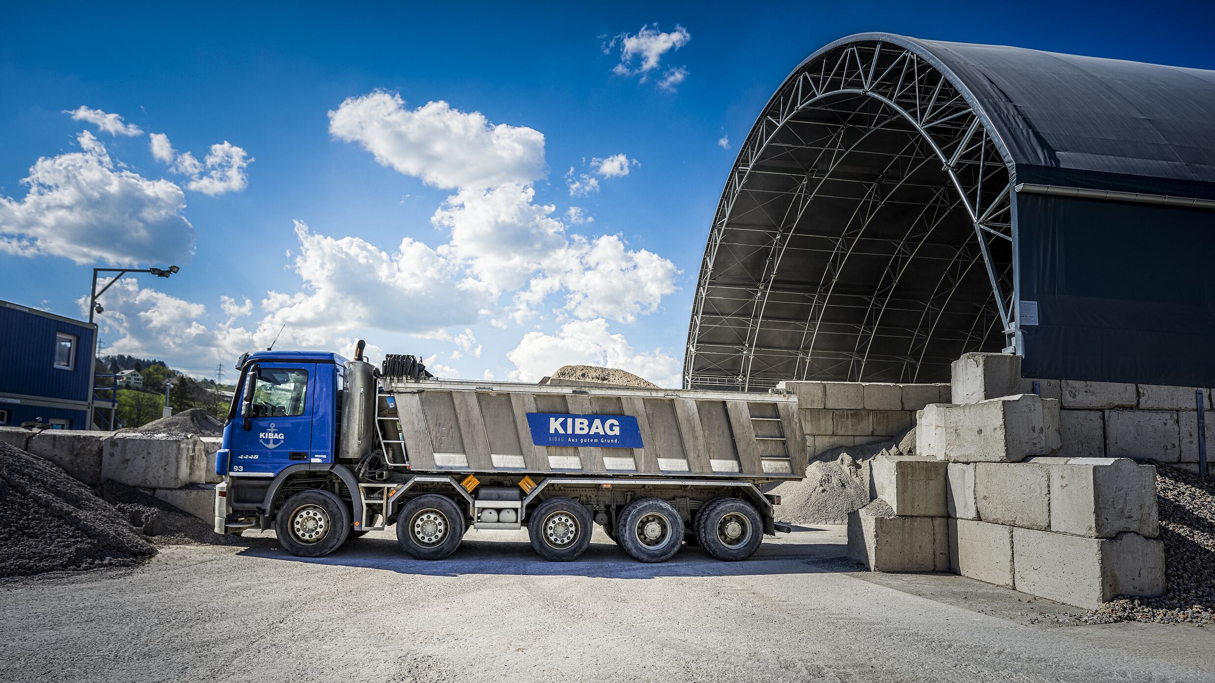 KIBAG Logistik Lastwagen
